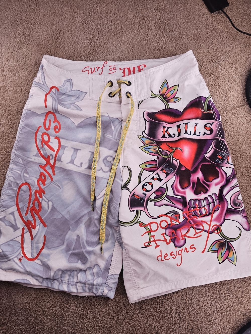 Ed Hardy Love Kills Slowly Boardshorts Size 31